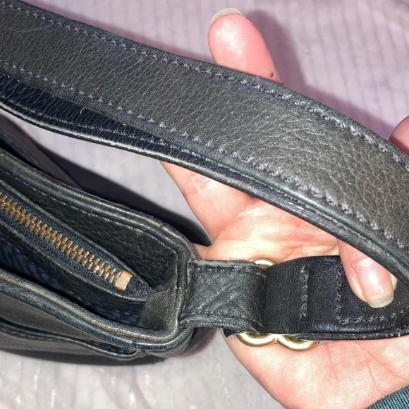 Coach VINTAGE 90’s  Black pebbled  Leather Shoulder Bag No-4924 NO CALLOUTS - Picture 12 of 13